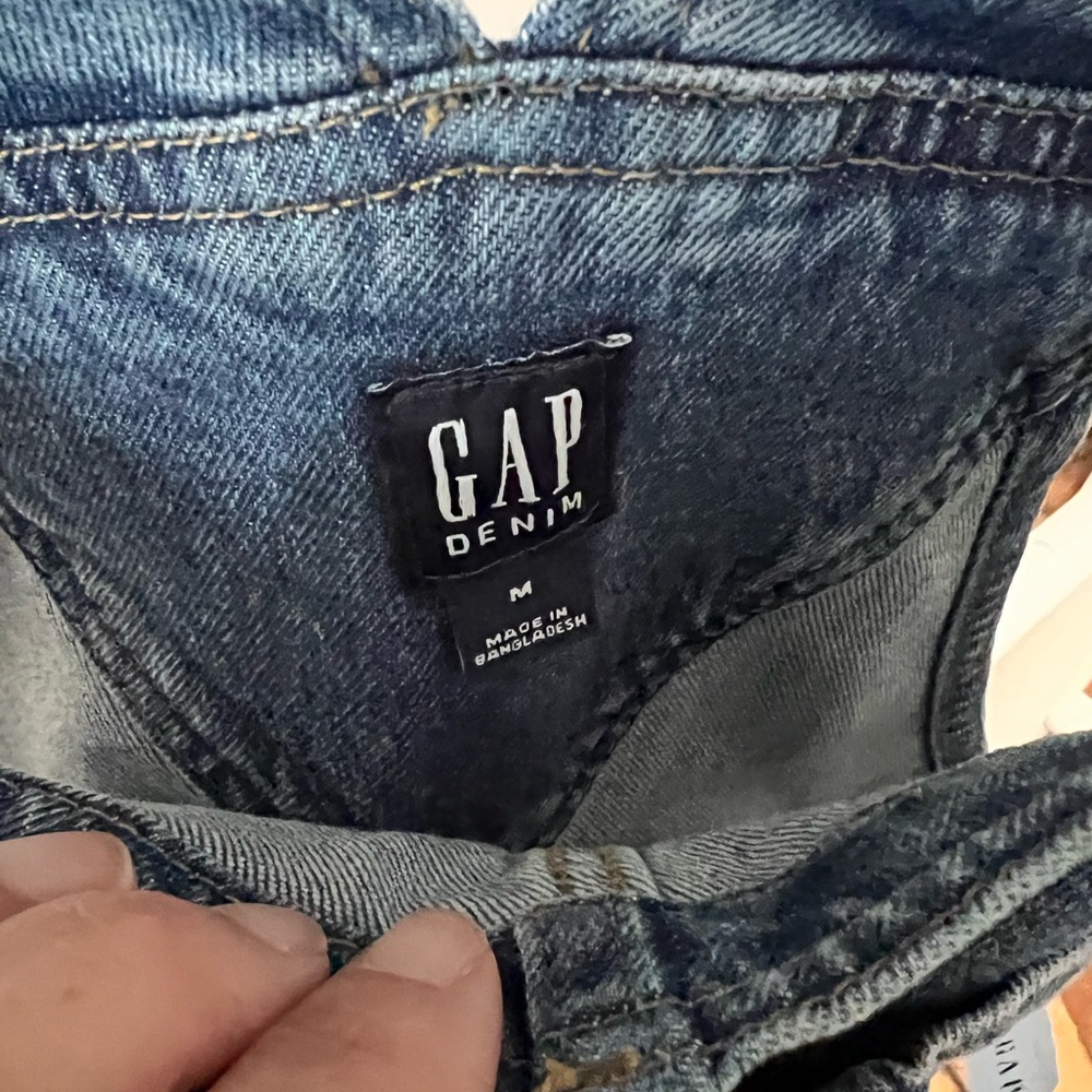 GAP summer 2025 style! Denim light wash Blue Women's Overalls shorts - Picture 9 of 10